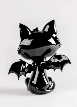 Little Devil Cat - Sculpture van Javier Calleja