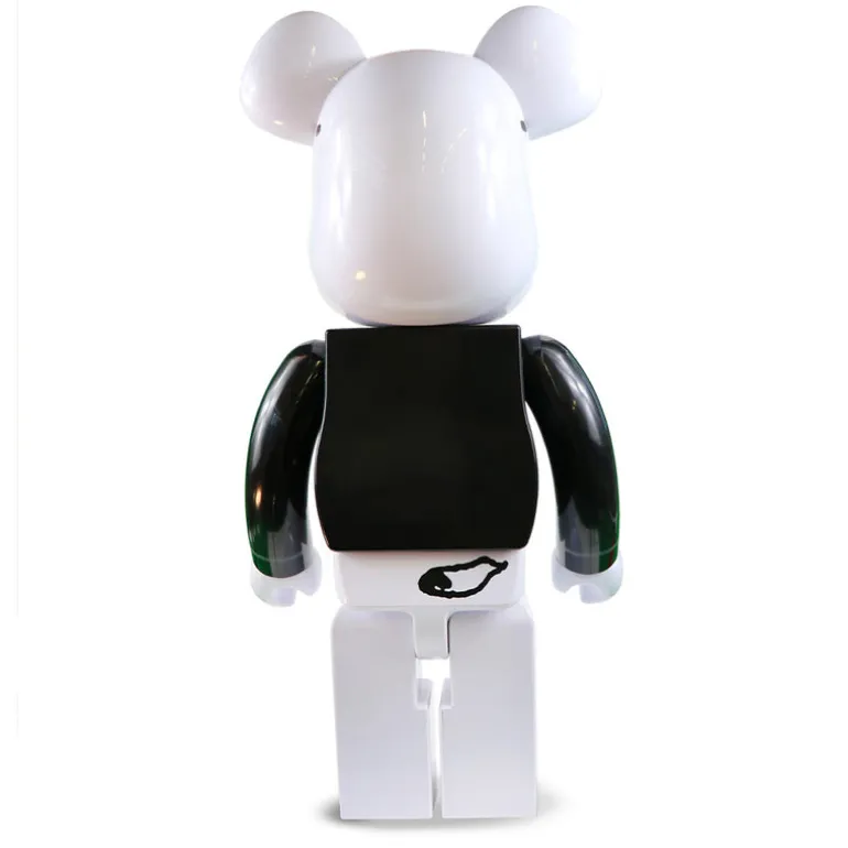 1000% MLB x Bearbrick Snoopy (White Sox)
